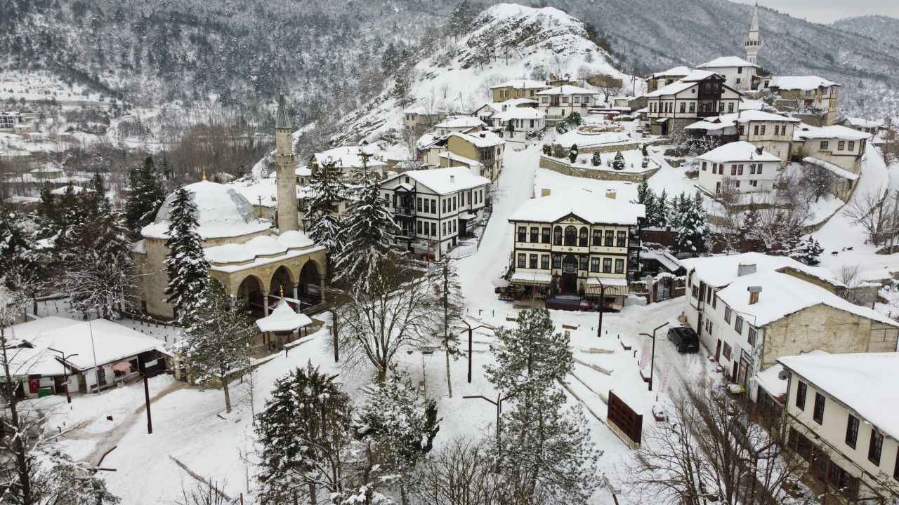 ეწვიეთ უმშვენიერეს თარაქლის