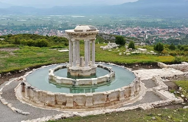 უძველესი ღირსშესანიშნაობებით გამორჩეული ქალაქი კიბირა